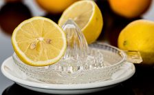 acqua calda e limone farebbero dimagrire