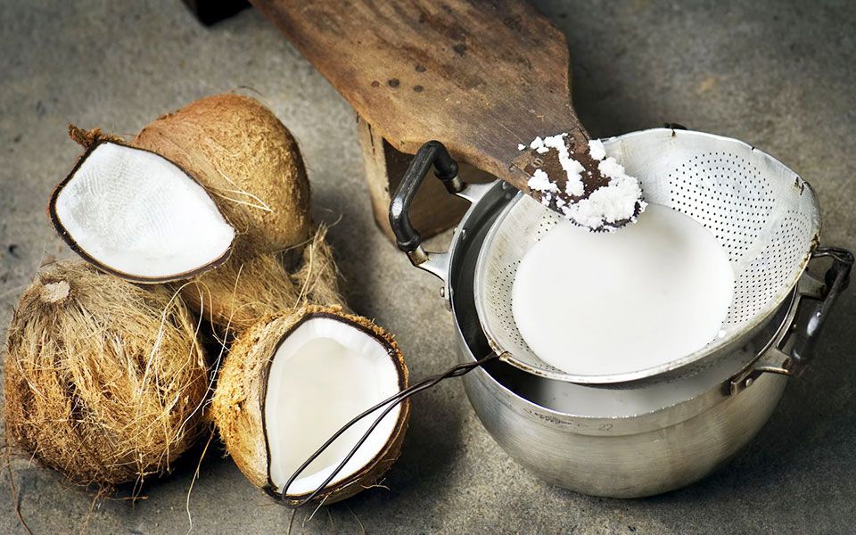 Latte al cocco, tre modi per prepararlo in casa