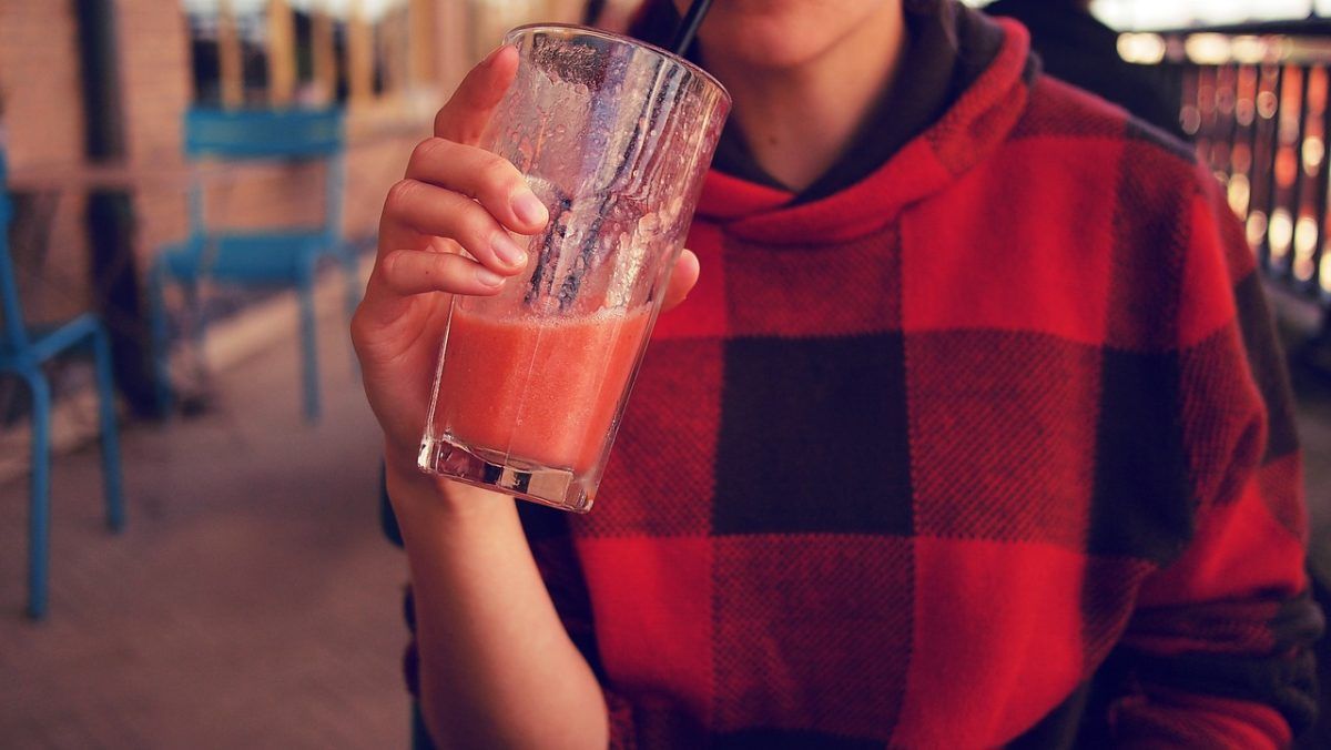 Tre smoothies salutari contro il gonfiore di pancia