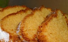 plum cake senza glutine e senza zucchero per colazione