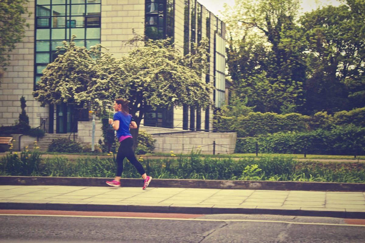 Camminare o correre per dimagrire? Falle entrambe