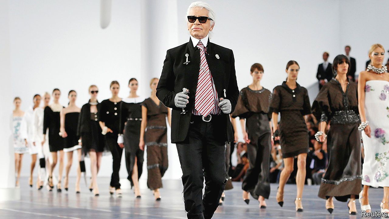 La dieta di Karl Lagerfeld: come lo stilista perse 40 kg