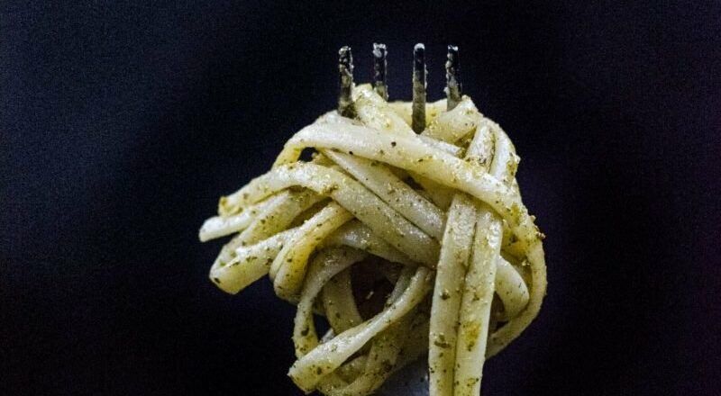 Come fare una pasta a basso indice glicemico (e quanta mangiarne)