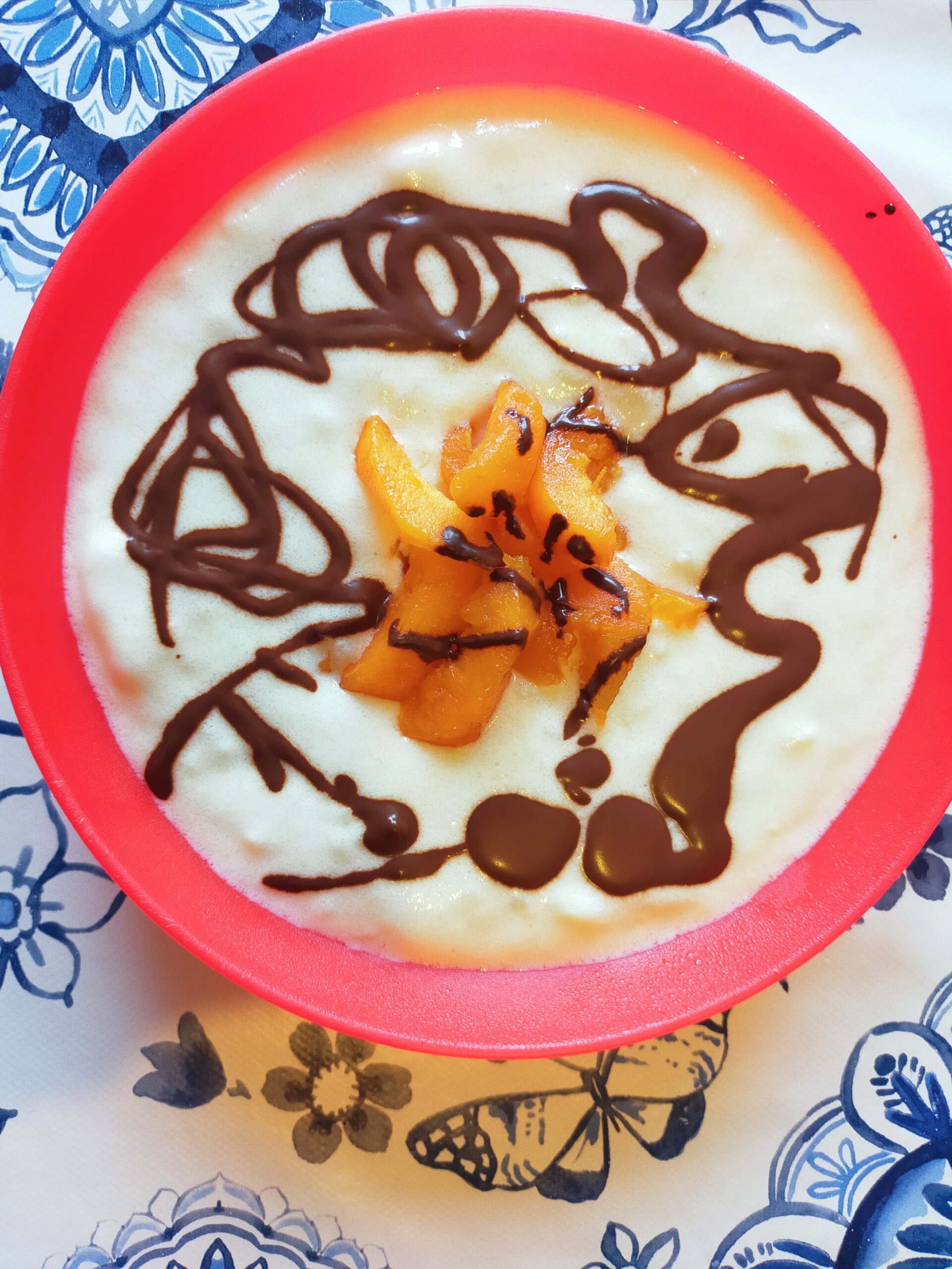 Crema di riso al latte e albicocche: solo 240 calorie