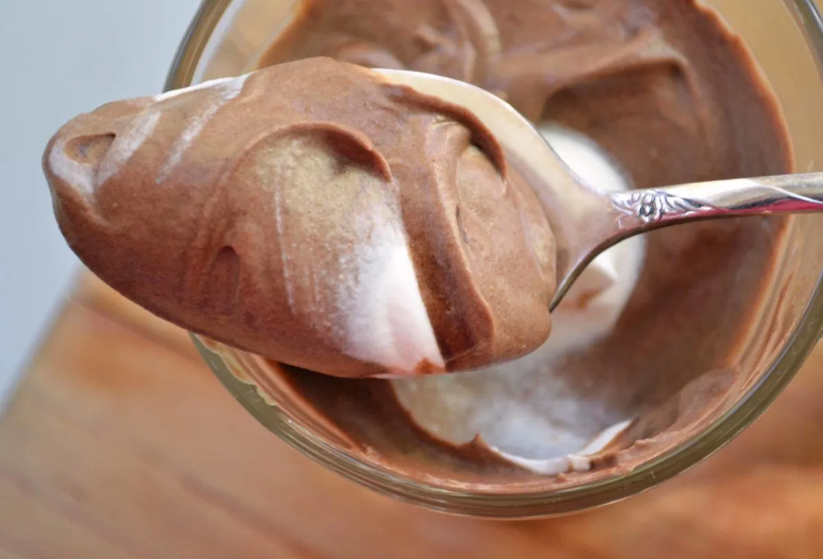 Mousse di cioccolato low carb