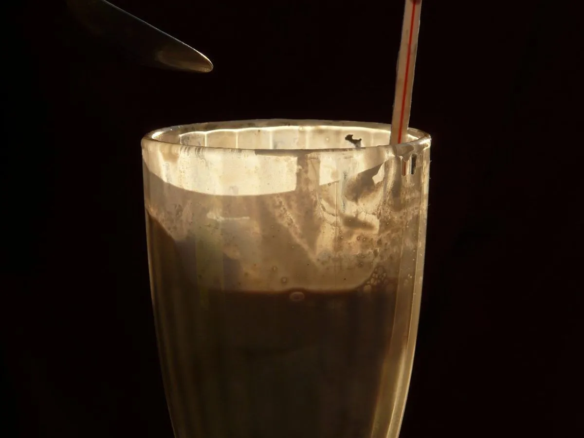 Bevanda dimagrante al cacao fai da te (tipo Chocolate slim)