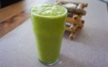 il frullato disintossicante alla mela verde