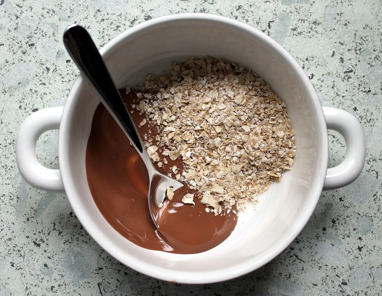 Porridge proteico vegan al cacao