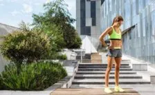rassodare la pancia con i 7 consigli di kayla itsines