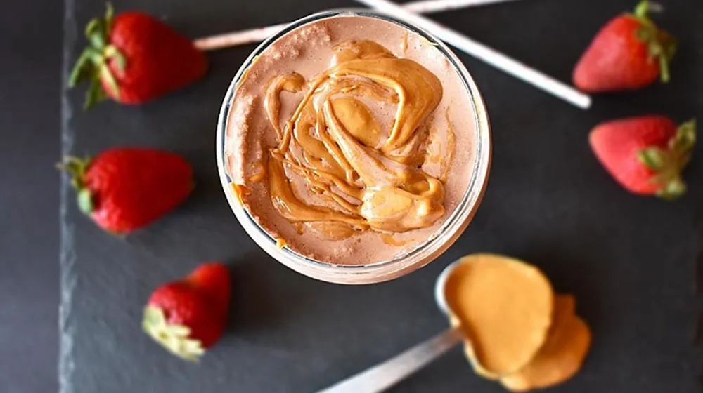 frullato proteico vegano di primavera frullato proteico vegano di primavera