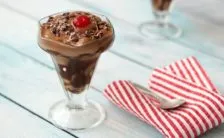 frullato vegano al doppio cioccolato