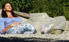 donna in menopausa al sole