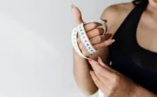 la dieta low carb aumenta il metabolismo