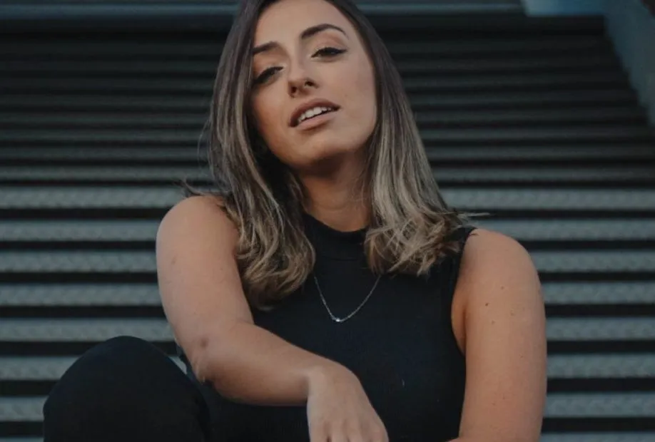 indoor-walk-due indoor walk due