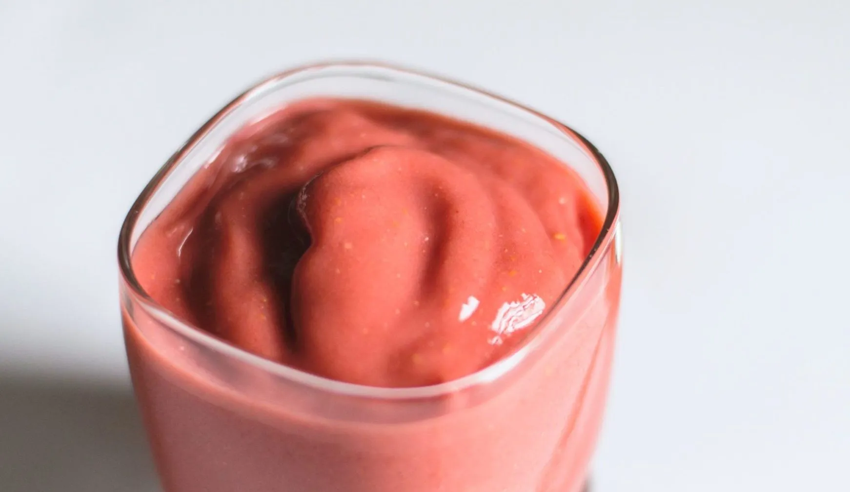 pasto-sostitutivo-fragole-vegano pasto sostitutivo fragole vegano