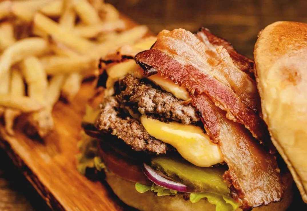 hamburger-no hamburger con pancetta