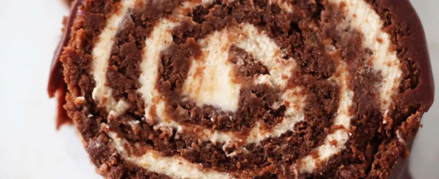 Chocolate-Swiss-Roll-Cake-Square