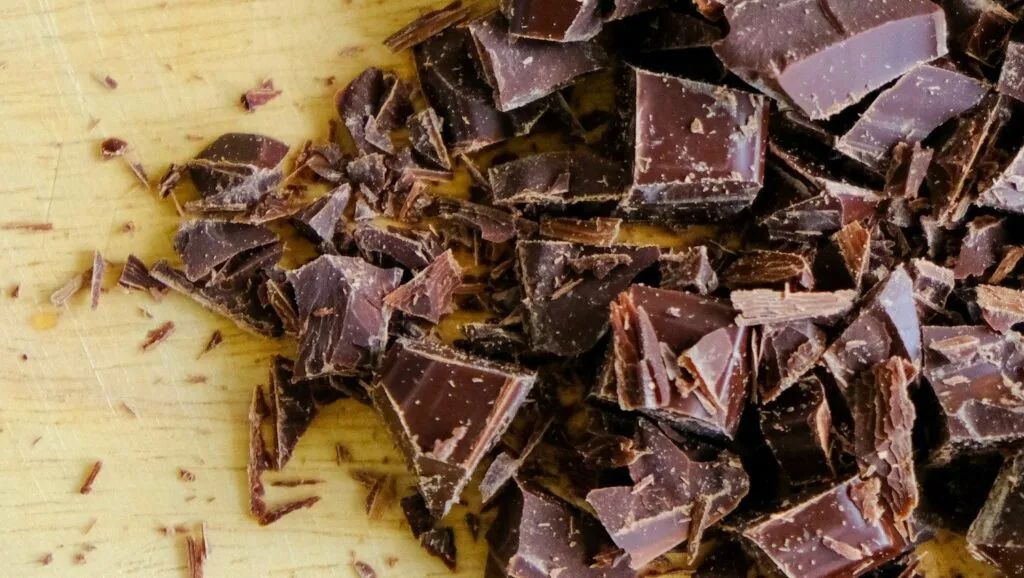 cioccolato a pezzetti cioccolato a pezzetti