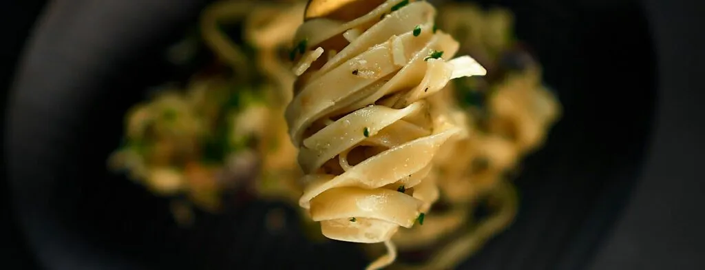 forchettata di pasta piatto di pasta con particolare