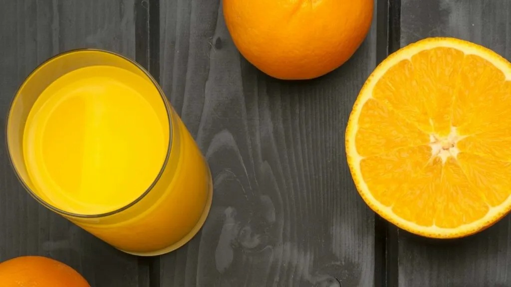 succo di arancia succo di arancia e arance