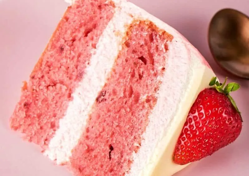 vegan-strawberry-cake3